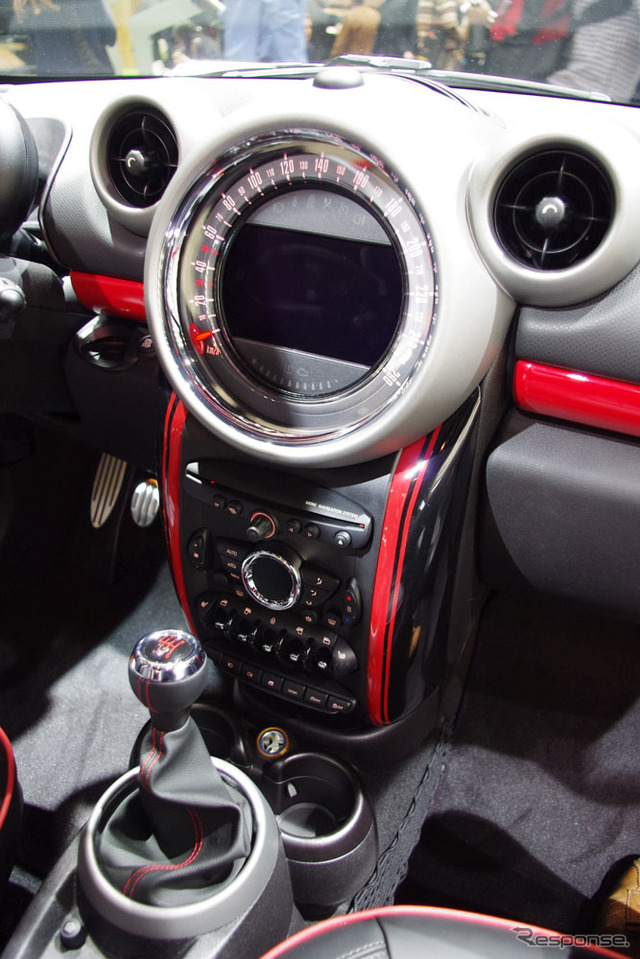 MINI カントリーマンJCW(ジュネーブモーターショー12)