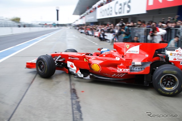 元F1パイロットミカ・サロが駆るF2008