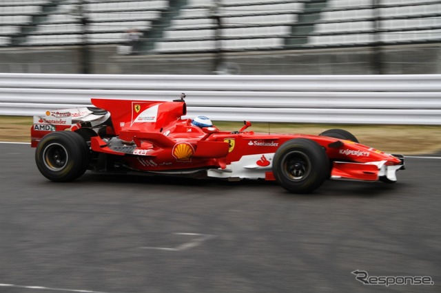 元F1パイロットミカ・サロが駆るF2008