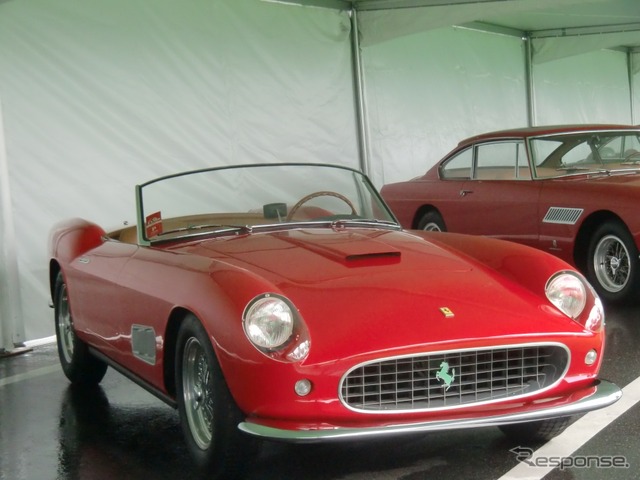 フェラーリ250GTカリフォルニアスパイダー(1957) これは最初のプロトタイプで、TdFをオープンバージョンのようなボディである。