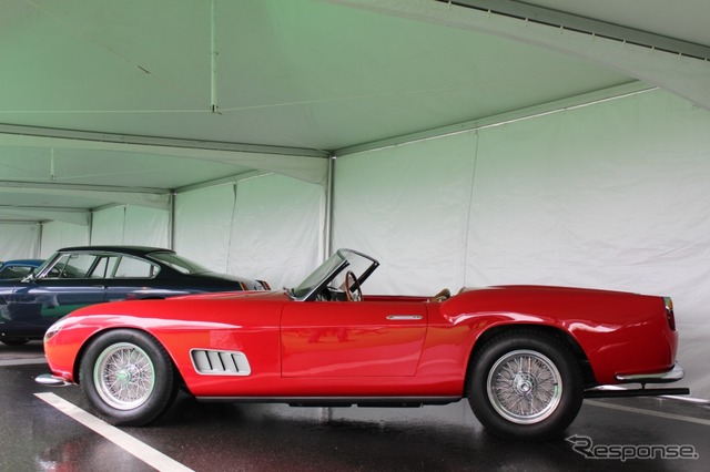 フェラーリ250GTカリフォルニアスパイダー(1957) これは最初のプロトタイプで、TdFをオープンバージョンのようなボディである。