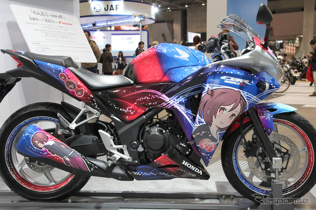 ホンダCBR250Rわんおふ仕様(東京モーターサイクルショー12)