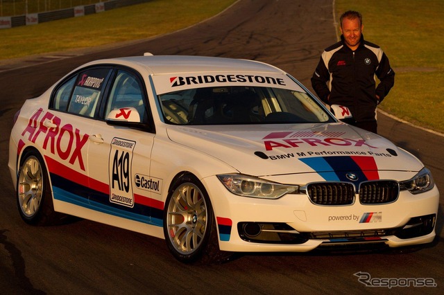 南アフリカで発表された新型BMW3シリーズのレーシングカー