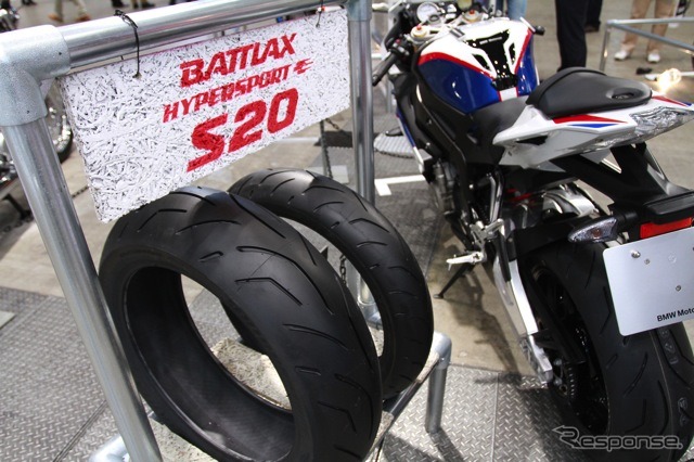 ブリヂストン(東京モーターサイクルショー12)