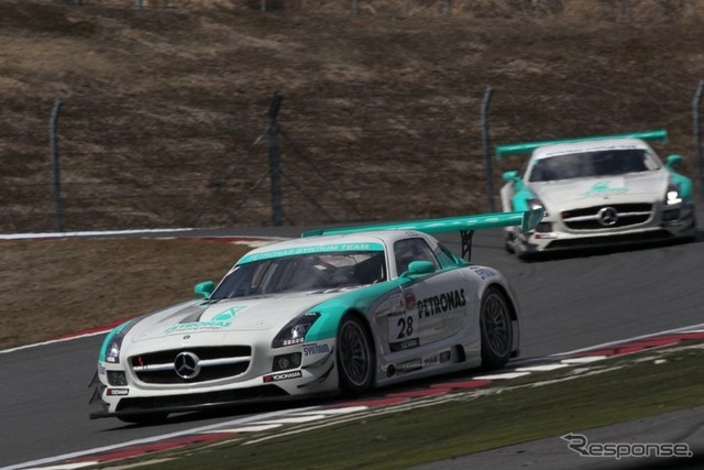 総合2位のPETRONAS SYNTIUM SLS AMG GT3(#28 M.Moh/J.Lester/片岡龍也組)