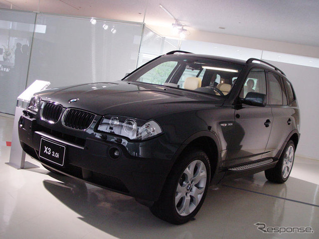 【BMW・X3日本発表】ルームミラー組込みタイプのETC車載機