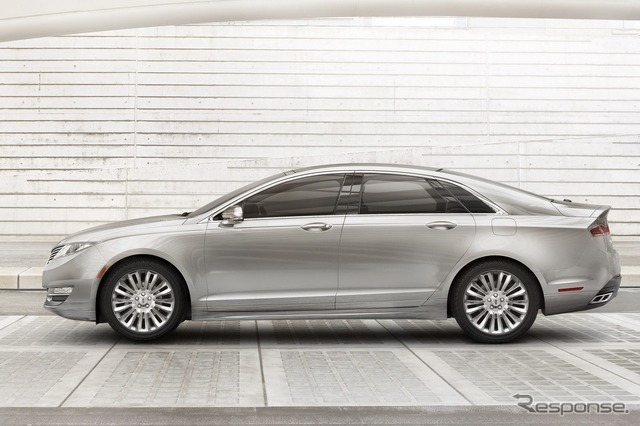 新型リンカーン MKZ