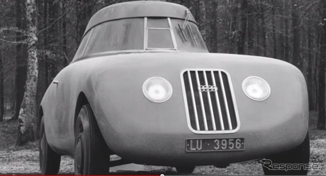 1920年代のコンセプトカーが登場するアウディA5のCM(動画キャプチャー)