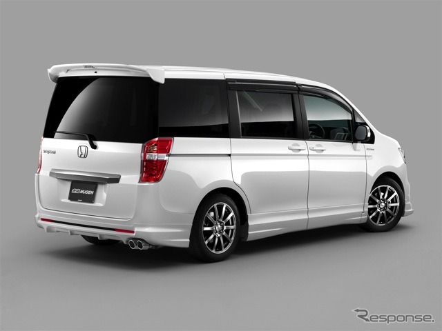 【ホンダ ステップワゴン 改良新型】無限パーツで車格感アップ