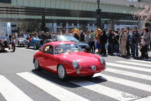 気仙沼まで走るフィアット・アバルトレコルトモンツァ750がスタート