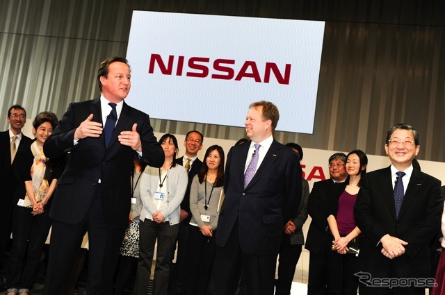 キャメロン首相日産本社訪問(4月10日)