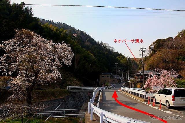 国道52号(身延道)から清水PAへは、新たに整備されたアプローチ道を登ることに
