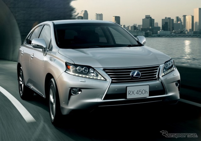 レクサスRX450h AWD“バージョン L”(プラチナムシルバーメタリック)〈オプション装着車〉
