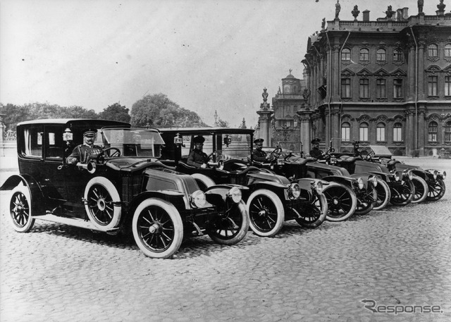 1912年頃のルノー。写真はロシア貴族に納車されたもの。
