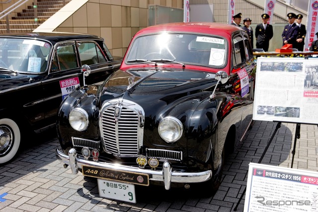 東京・品川に集結したダットサンなどの旧車45台。午後には街をパレード走行した。