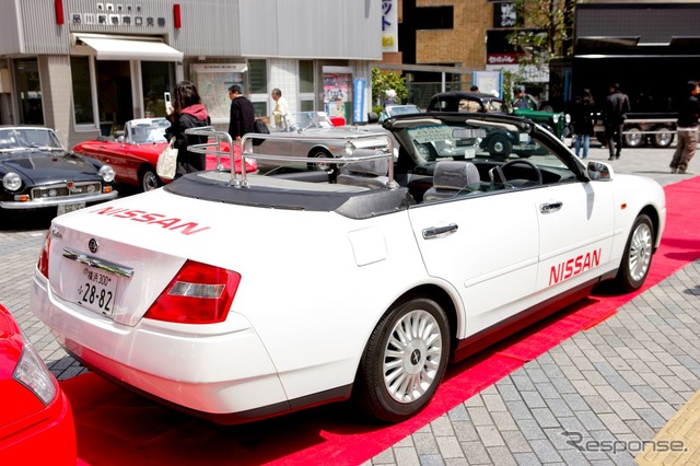 東京・品川に集結したダットサンなどの旧車45台。午後には街をパレード走行した。