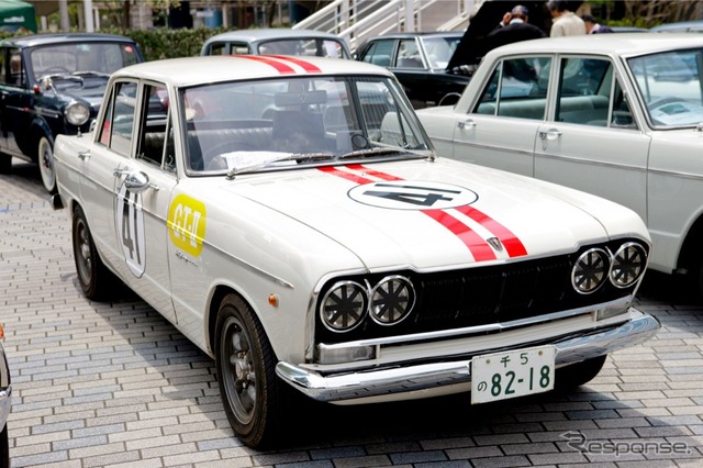 ダットサン、日産の名車がずらりと並んだ