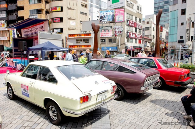 ダットサン、日産の名車がずらりと並んだ