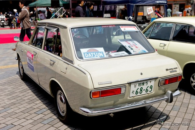 ダットサン、日産の名車がずらりと並んだ