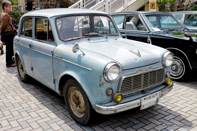 ダットサン、日産の名車がずらりと並んだ