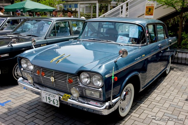 ダットサン、日産の名車がずらりと並んだ