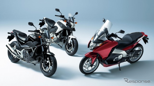 ホンダ・ニューミッドコンセプトシリーズ(左からNC700S、NC700X <ABS>、インテグラ)
