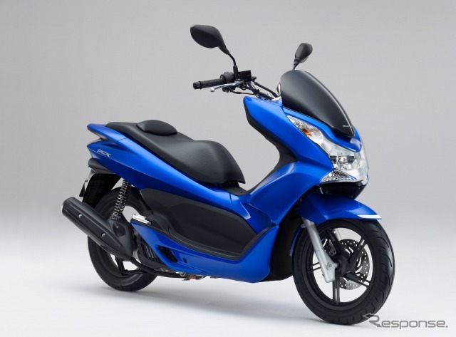 ホンダ PCX キャンディーライトニングブルー