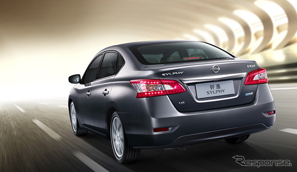 日産シルフィ新型
