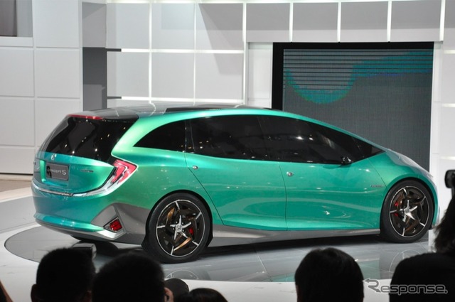ホンダのプレスカンファレンス(北京モーターショー12)