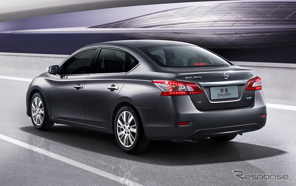 日産シルフィ新型