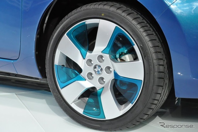 東風日産のブランド、ヴェヌーシアのe-コンセプト(北京モーターショー12)