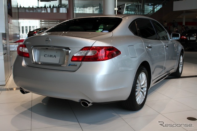 日産シーマ新型