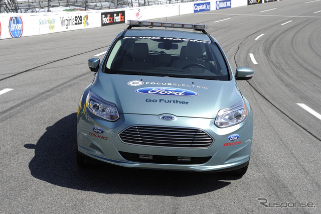 フォード・フォーカス・エレクトリックのNASCARペースカー
