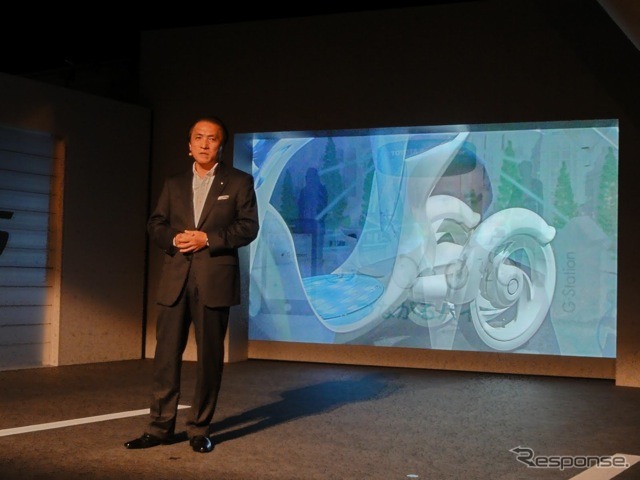 2011年11月28日、発表会