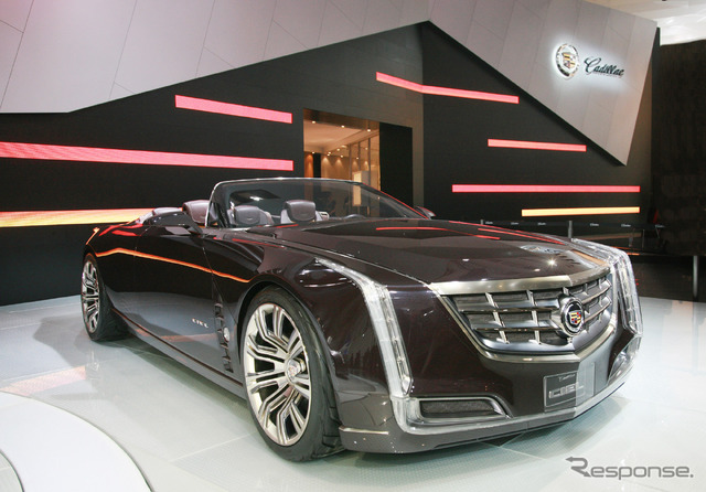 キャデラックXTSの代わりに会場に展示されたのコンセプトカー、シエル（北京モーターショー12）