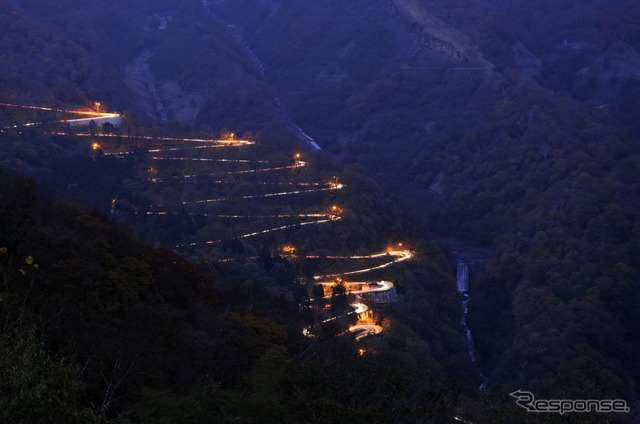 栃木県　いろは坂