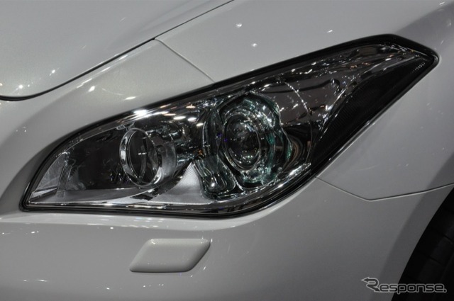 インフィニティM35hL(北京モーターショー12)