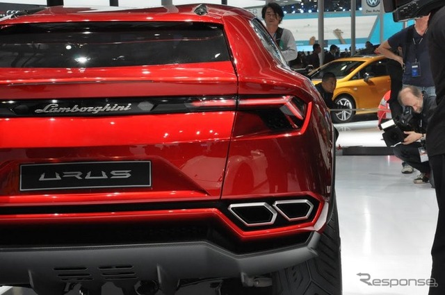 ランボルギーニ URUS