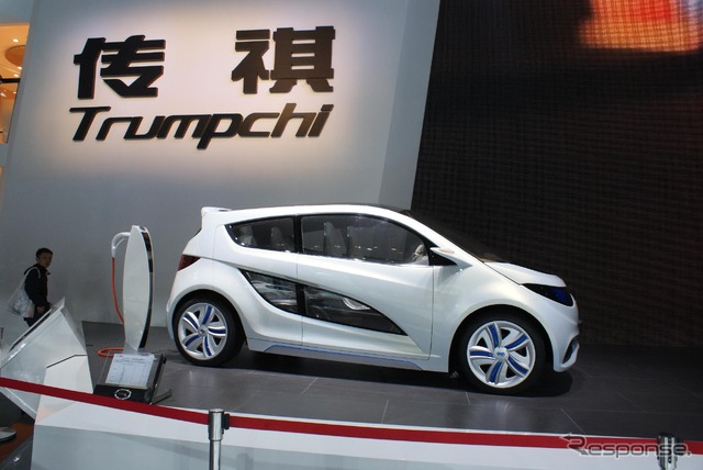 中国の広州汽車（GAC)のEVコンセプトカー、E-linker（北京モーターショー12）