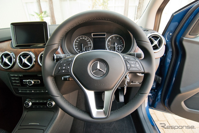 メルセデスベンツ Bクラス BlueEFFICIENCY インテリア