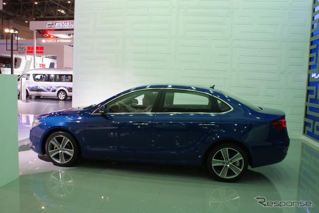ブリリアンス H530 REEV(北京モーターショー12）
