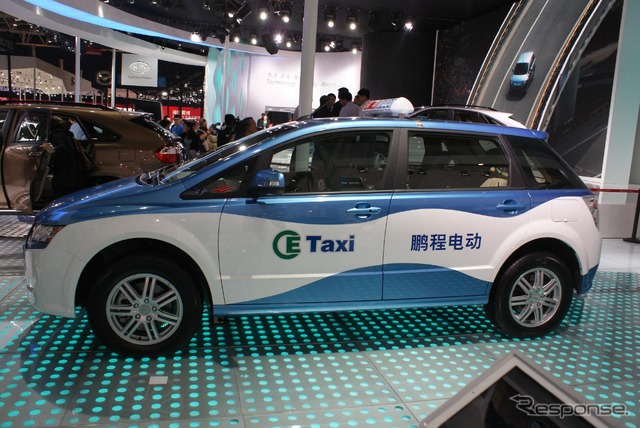 BYDオートのEVタクシー、e6（北京モーターショー12）