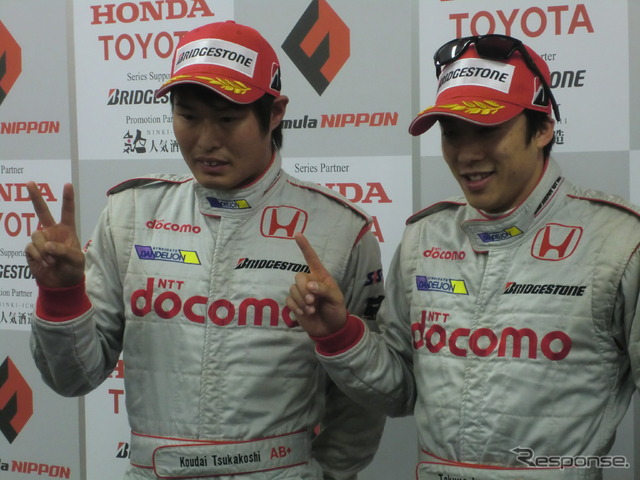開幕戦鈴鹿ではダンディライアン勢が予選1-2を独占。左が塚越広大(2位)、右が伊沢拓也(1位)。