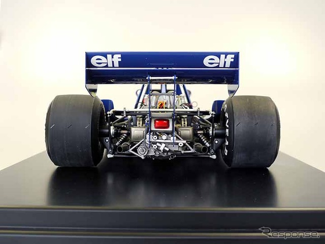 35万7000円(税込)の「ティレルP34」8分の1スケールミニカー