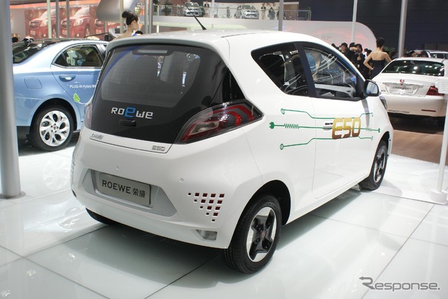 上海汽車の栄威（ROEWE）ブランドの小型EV、E50（北京モーターショー12）