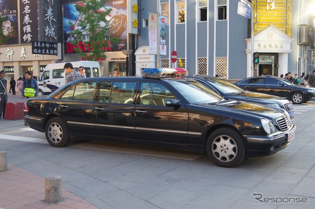 北京を行き交うさまざまなクルマ。世界的に有名な高級車たちも。