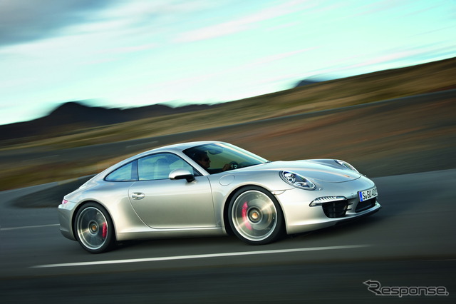 新型ポルシェ911