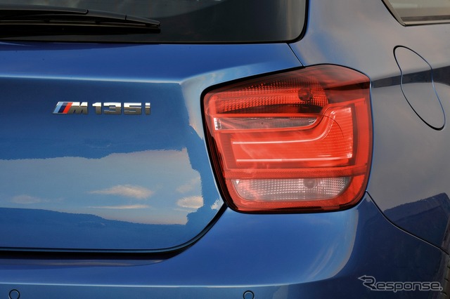 BMW M135i(3ドア)