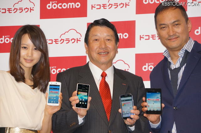 ゲストの堀北真希さん、渡辺謙さんとのフォトセッション
