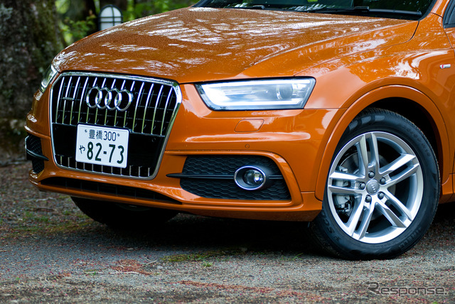 アウディ Q3 「S-Line」パッケージ、ボディカラー:サモアオレンジM